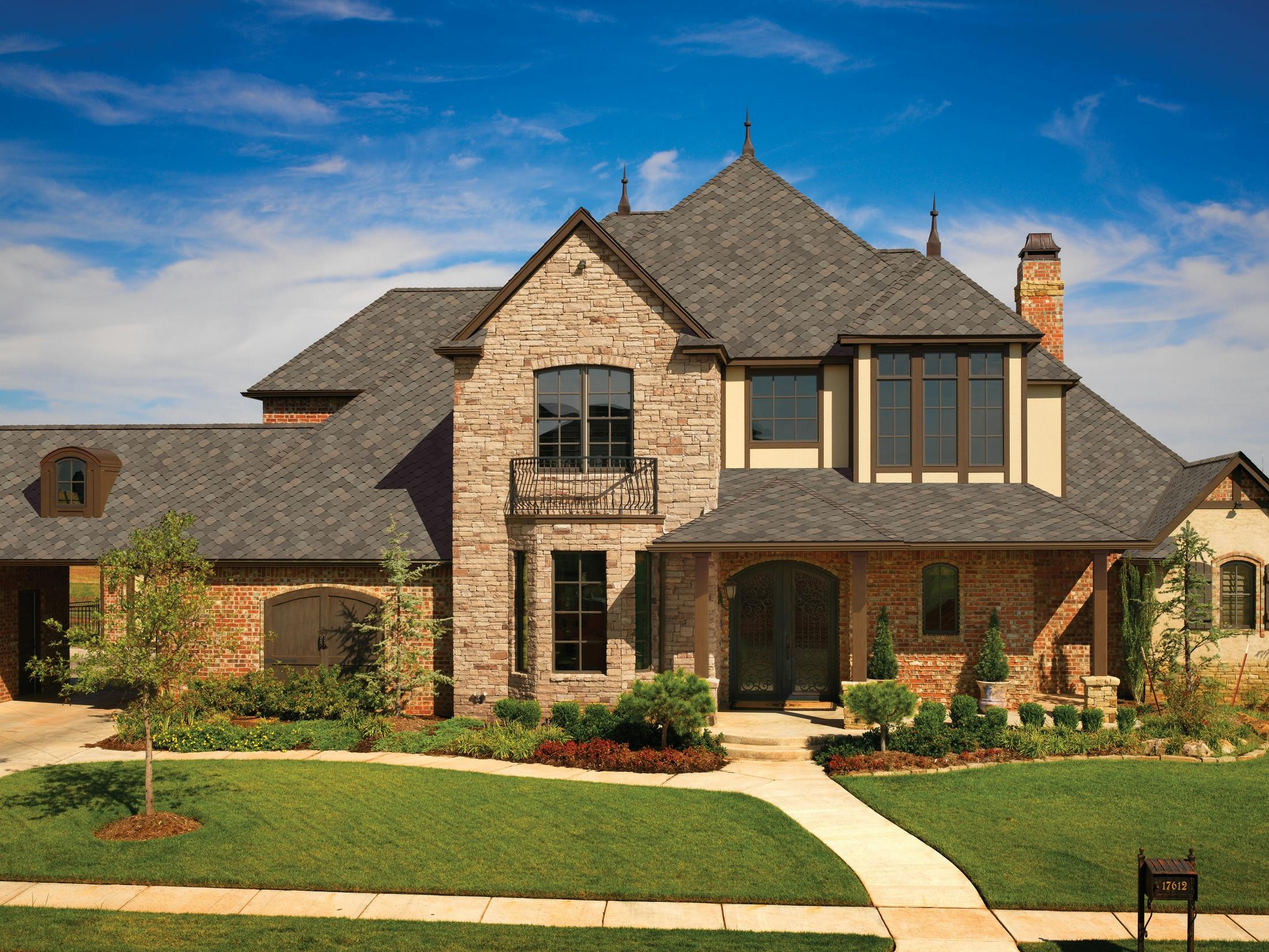 Gaf Sienna Aged Oak House Photo