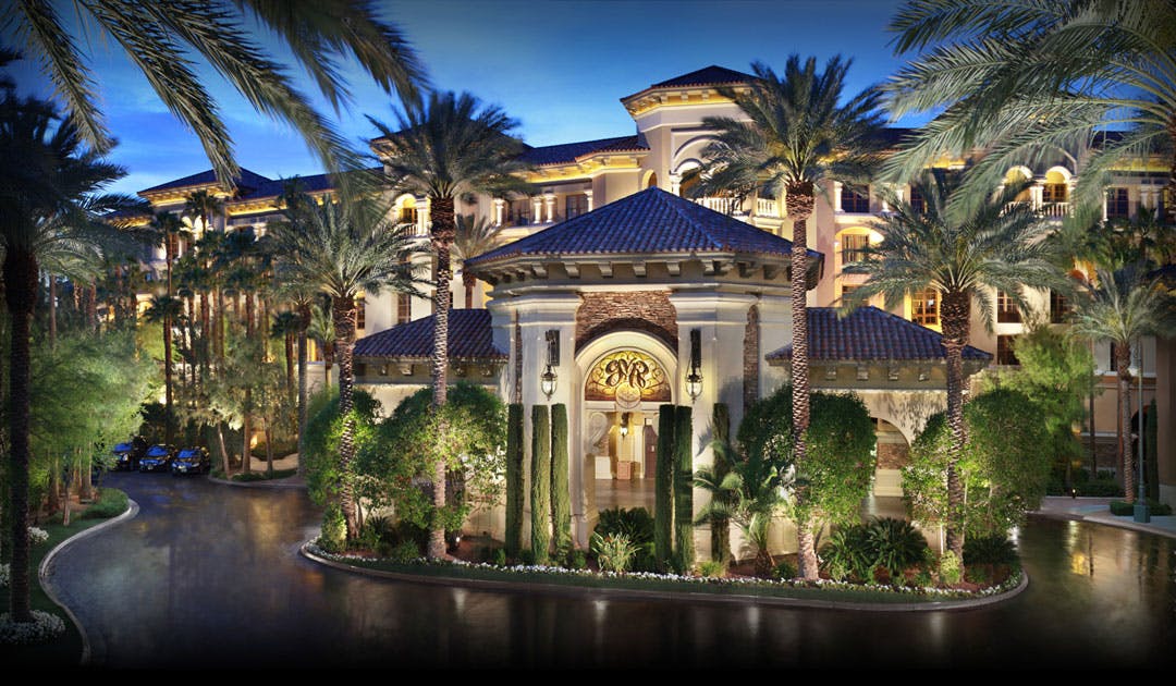 670c38119688042ab2823785 Hotel201