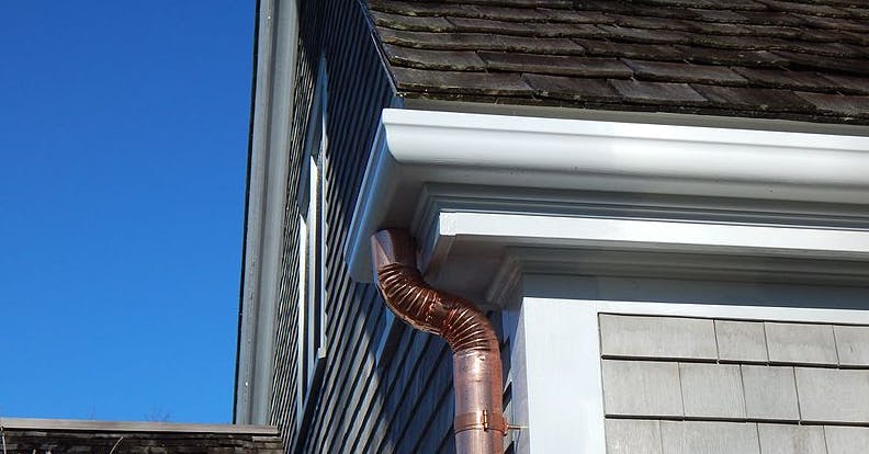 670c38535b25a917004fb009 Roof20gutter20hero Wikimedia20commons