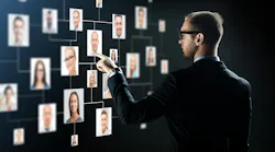headhunter choosing a candidate