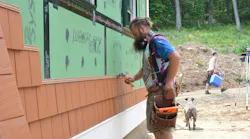 remodeler installing siding good customer service