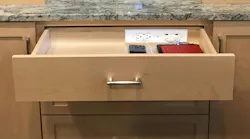 Docking Drawer Blade Duo Charging Drawer