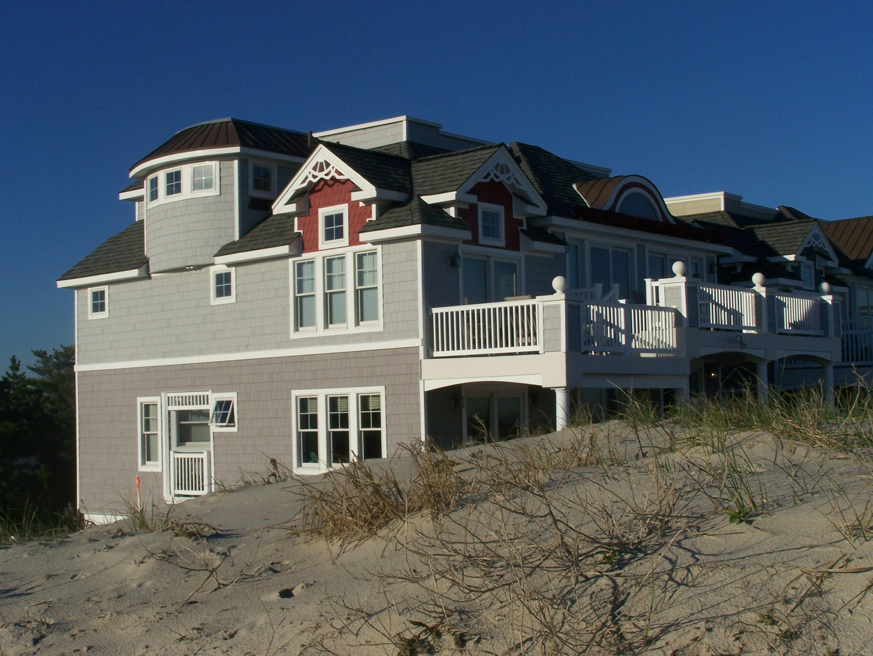 670c38bf151d9b21d98eeb0a Beach20house