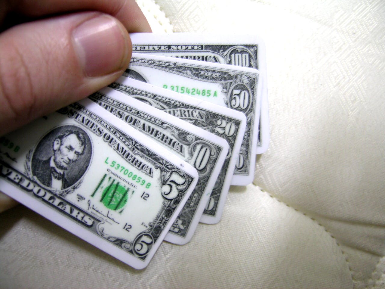 670c38cc968804cccf8238c7 Minimoney