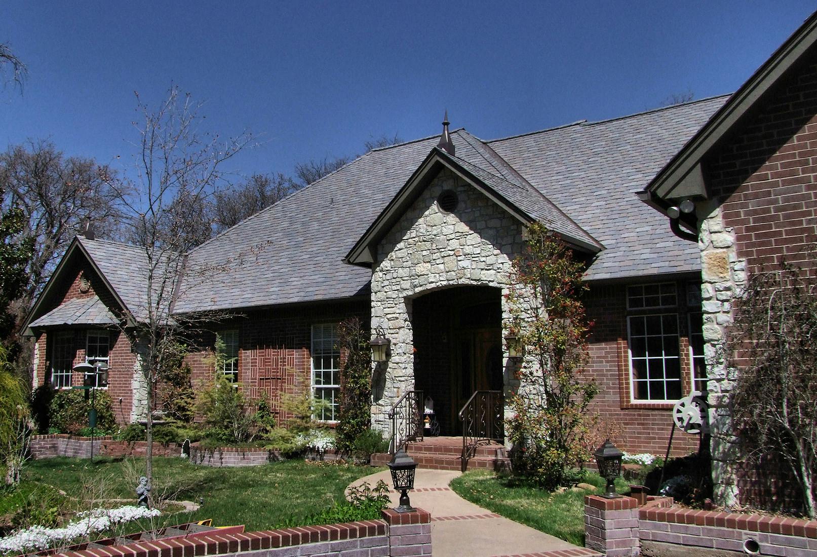 670c3967af93c94e73904a86 Dv2020pic2020neighbor205