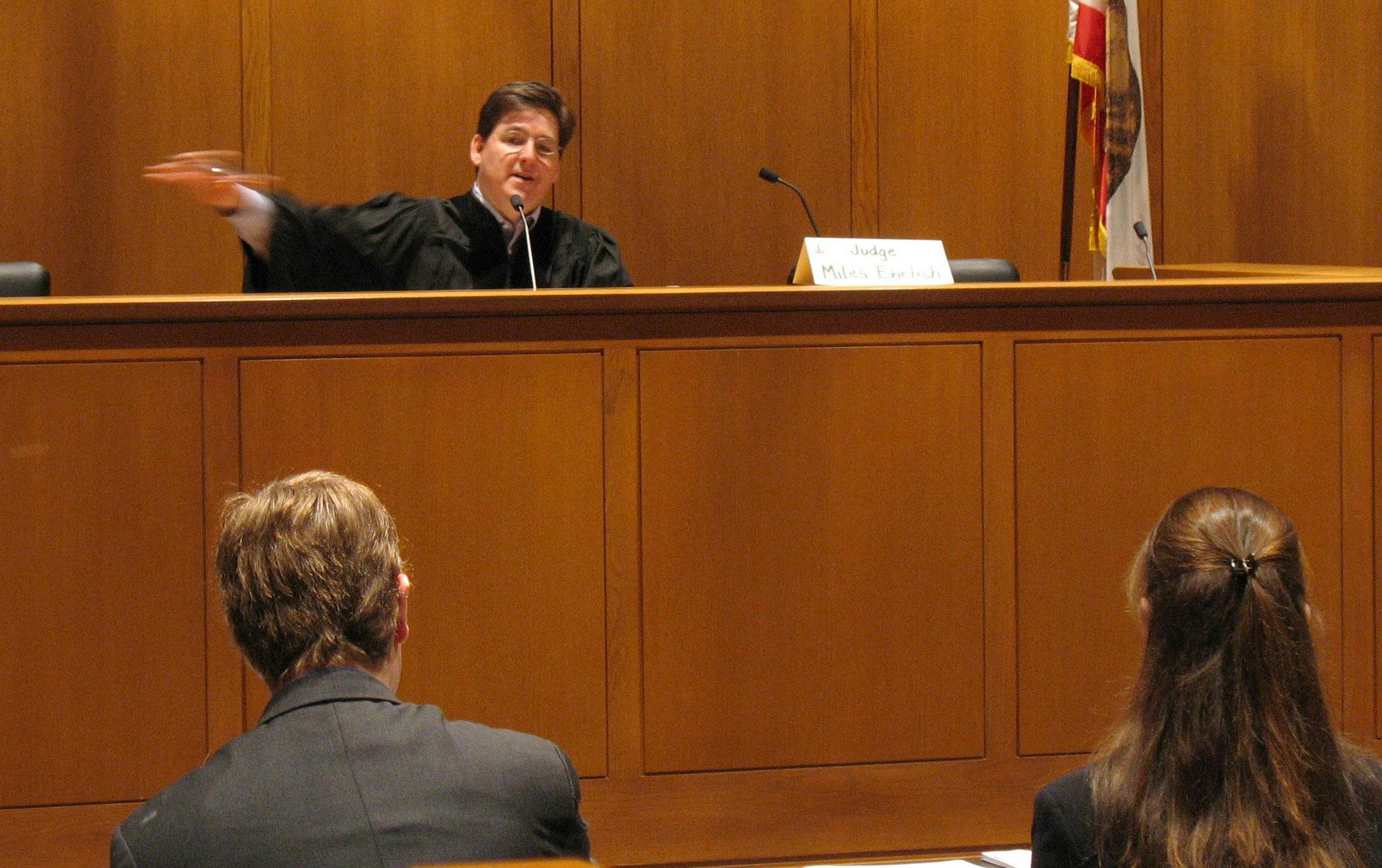 670c39b96510954749d11f8a American Judge2