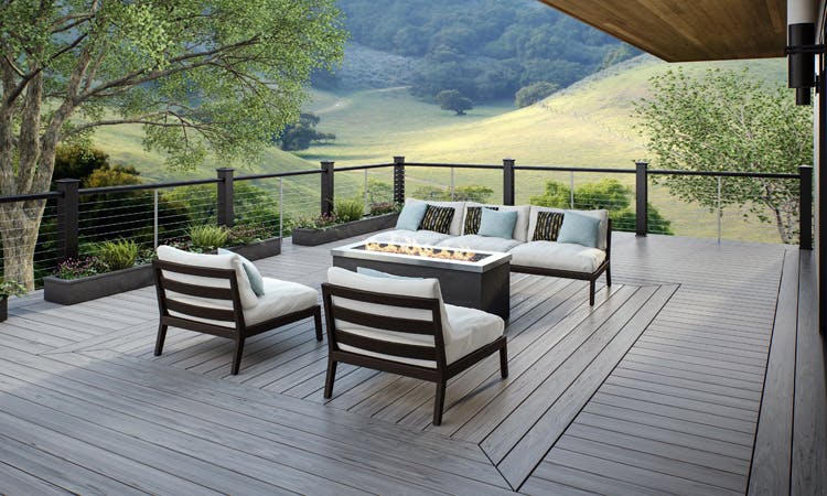 Deck Cable Railing. Photo: Deckorators