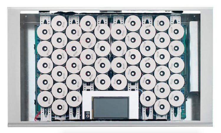 Thermador's Freedom Induction Cooktop delivers more usable surface area