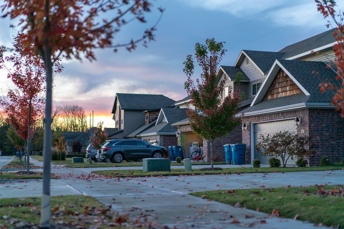 house flipping market low