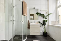 A beautiful bathroom vanity | Photo by Lisaphotos195 from Pixabay A beautiful bathroom vanity | Photo by Lisaphotos195 from Pixabay