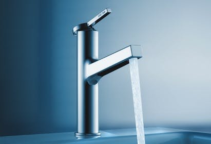 670c60d9c7e8334466f5ff3c Kwc 0