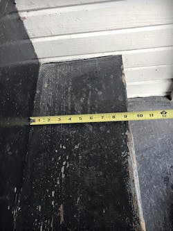 Staircase without stair railing Staircase without stair railing