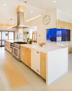 Poty%20overall2 Low%20res Pr0915 Poty%20overall2 Low%20res Pr0915