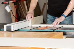 How to make drawer boxes—place the piece vertically against the fence How to make drawer boxes—place the piece vertically against the fence